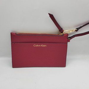 NWOT CALVIN KLEIN SLIM PEBBLED LEATHER WRISTLET